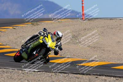 media/Oct-09-2022-SoCal Trackdays (Sun) [[95640aeeb6]]/Turn 12 (140pm)/